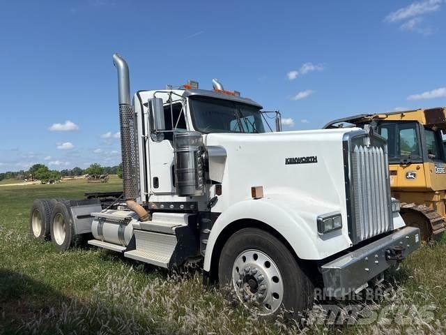 Kenworth W900 曳引機組件