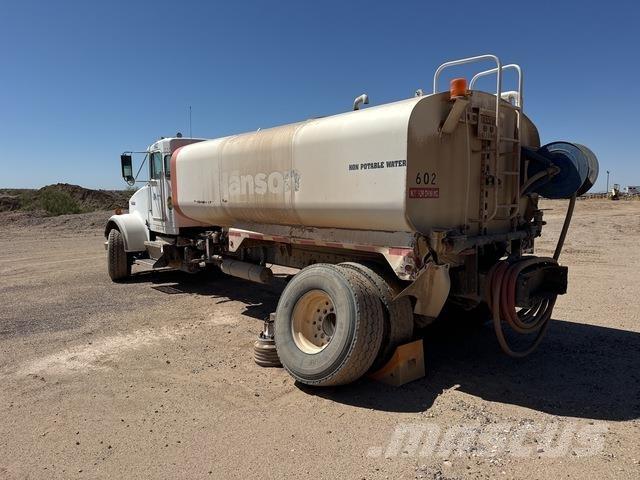 Kenworth W900 水車