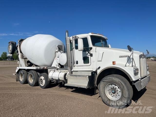 Kenworth W900 其他貨車