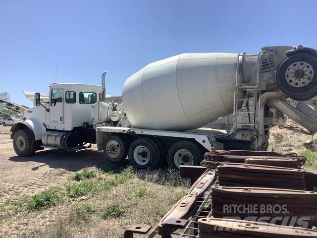 Kenworth W900 其他貨車