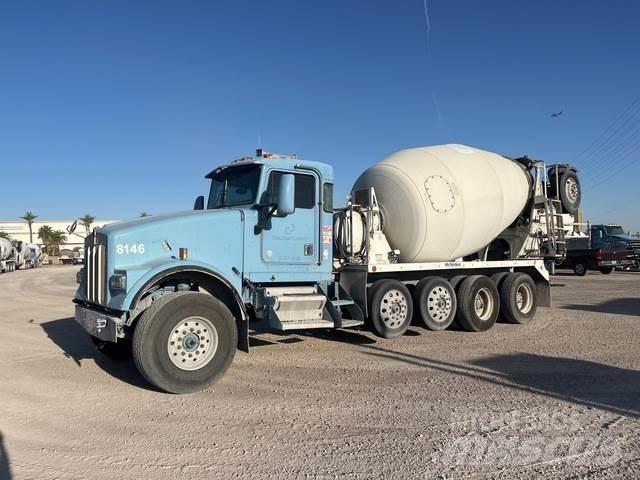 Kenworth W900 其他貨車