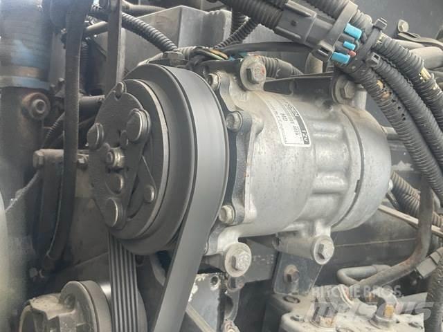 Kenworth W900 其他貨車