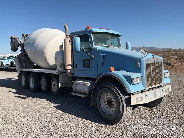 Kenworth W900 其他貨車