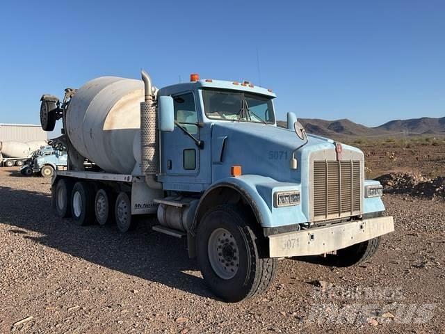 Kenworth W900 其他貨車