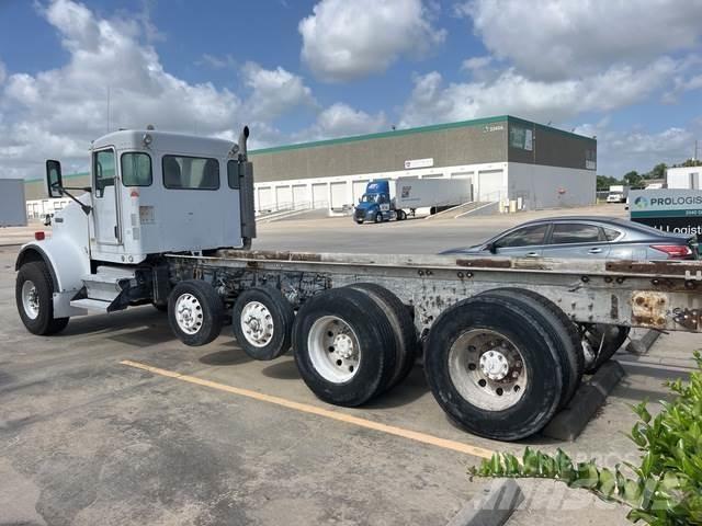 Kenworth W900 駕駛室與內部