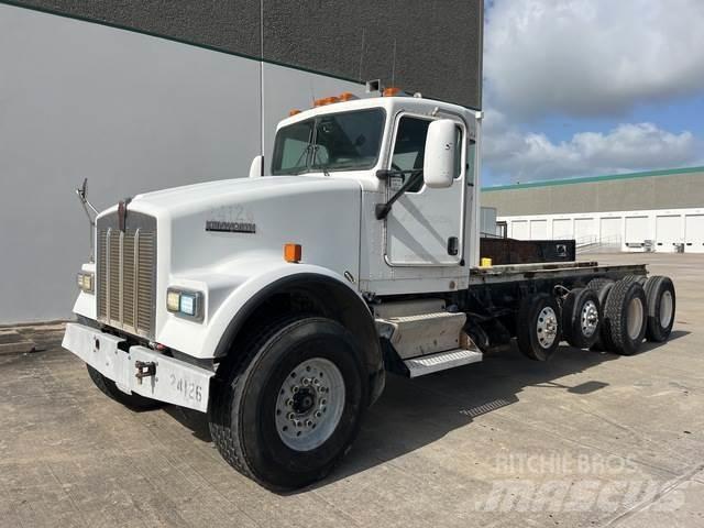Kenworth W900 駕駛室與內部