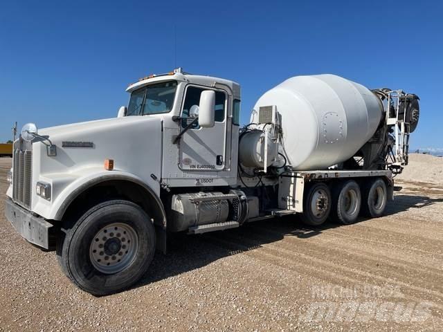 Kenworth W900 其他貨車