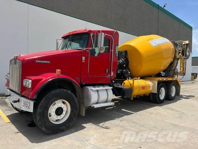 Kenworth W900 其他貨車