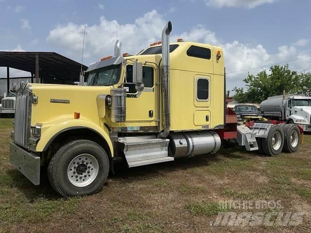Kenworth W900 救援車
