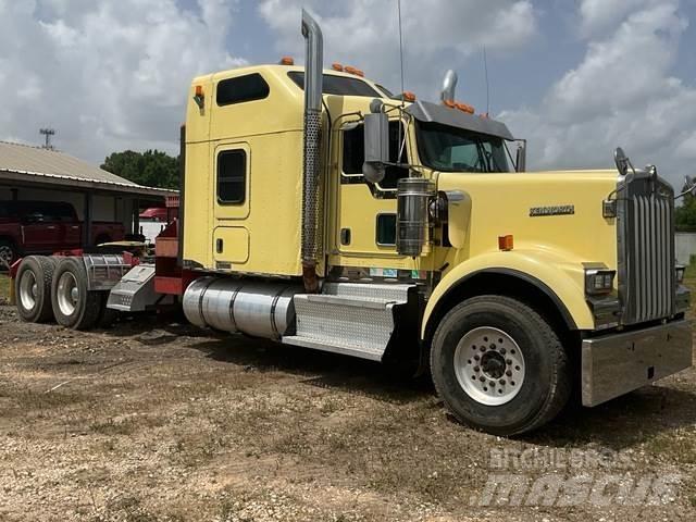 Kenworth W900 救援車