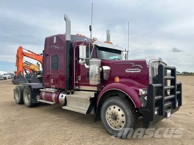 Kenworth W900 曳引機組件