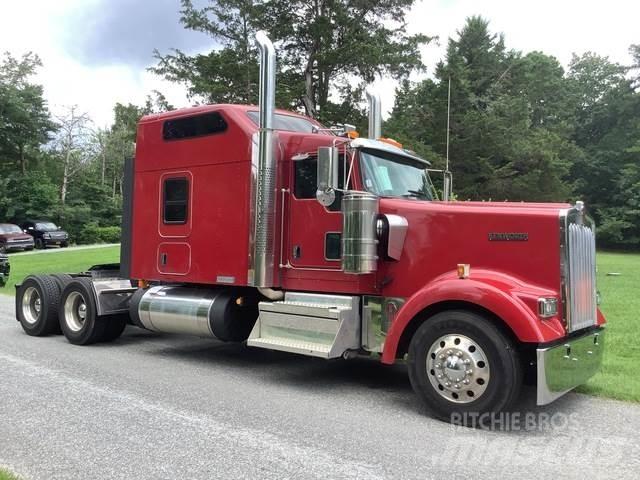 Kenworth W900 曳引機組件