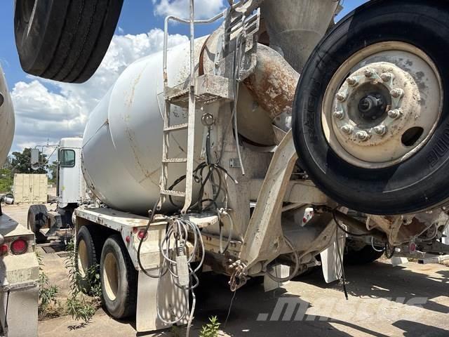 Kenworth W900 其他貨車