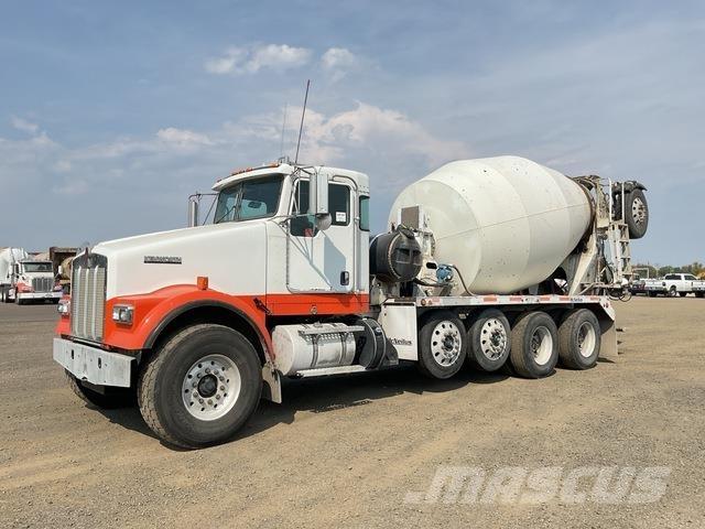 Kenworth W900 其他貨車