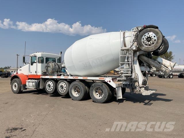 Kenworth W900 其他貨車