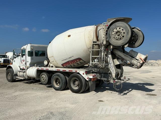 Kenworth W900 其他貨車