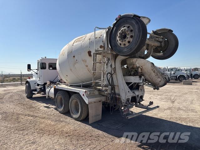 Kenworth W900 其他貨車