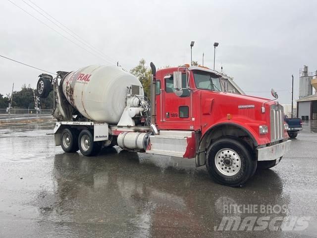 Kenworth W900B 其他貨車