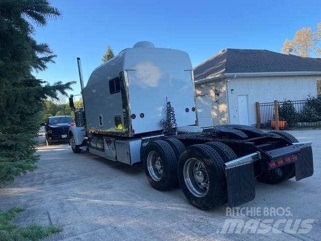 Kenworth W900L 曳引機組件