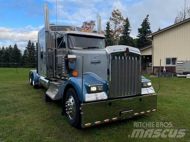 Kenworth W900L 曳引機組件