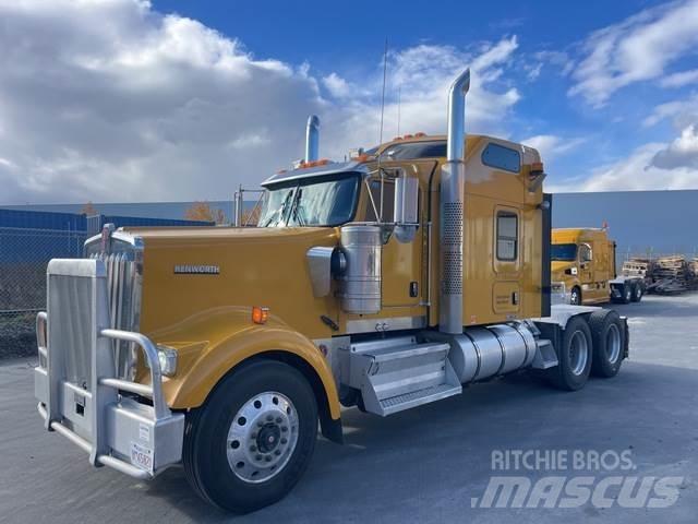 Kenworth W900L 曳引機組件
