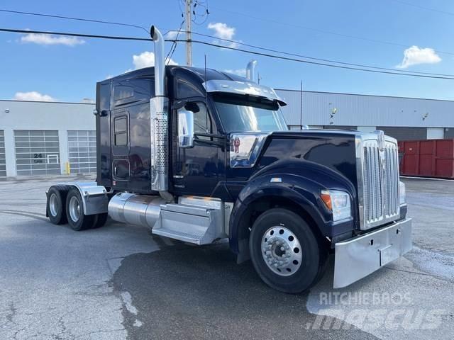 Kenworth W990 曳引機組件