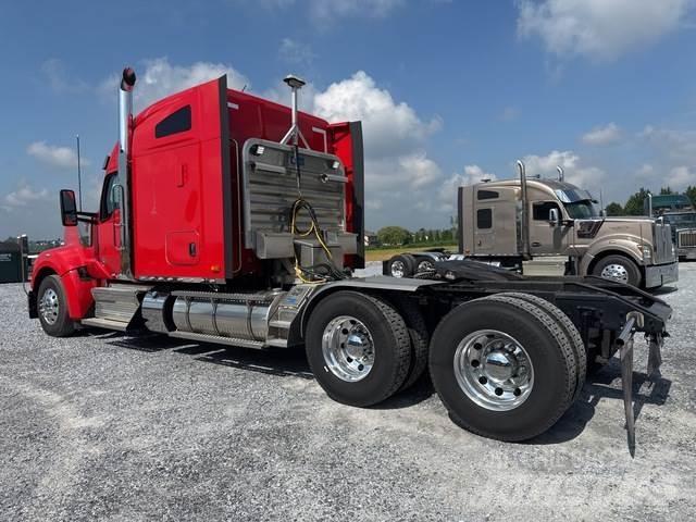 Kenworth W990 曳引機組件
