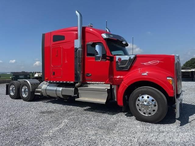 Kenworth W990 曳引機組件