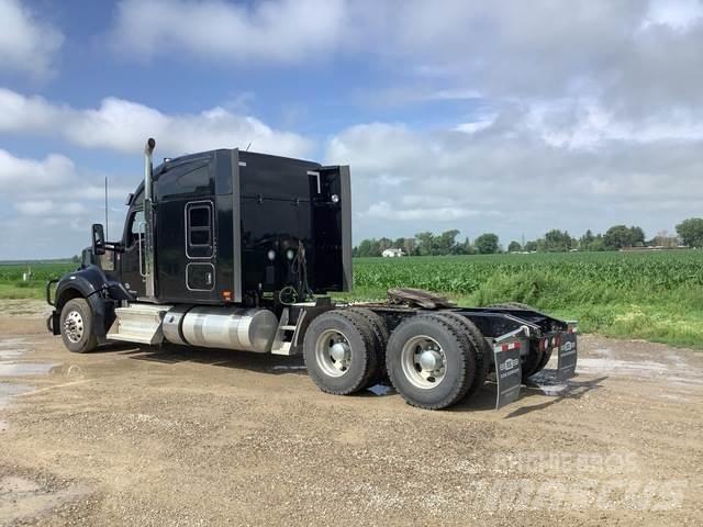 Kenworth W990 曳引機組件