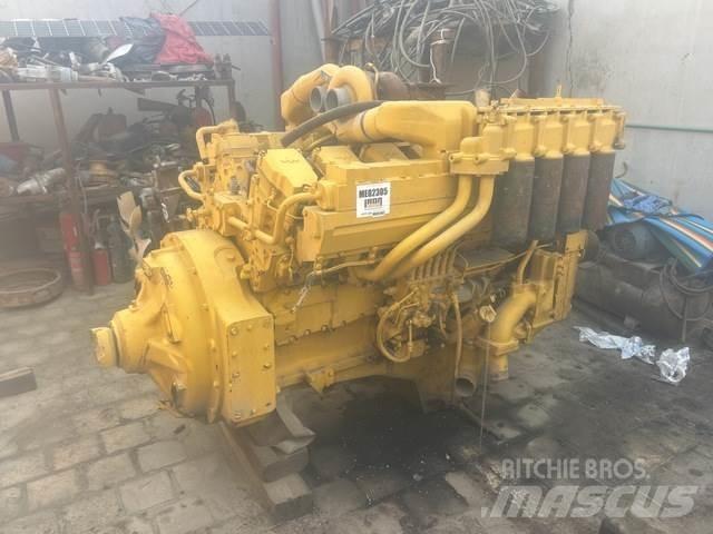 Komatsu  引擎/發動機