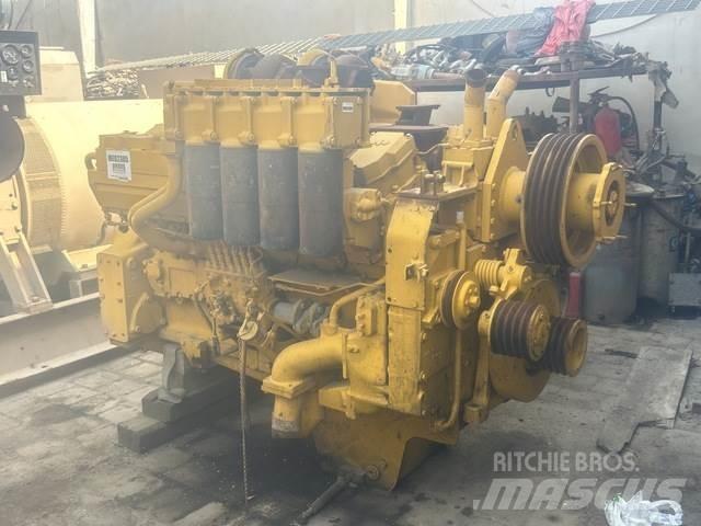 Komatsu  引擎/發動機