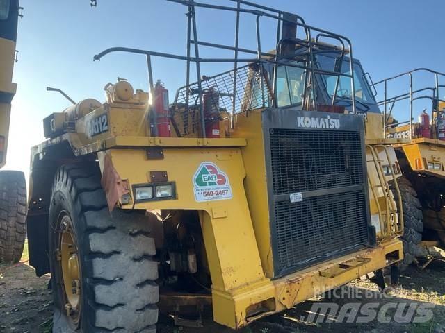 Komatsu 330M 鉸接式起吊車
