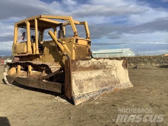 Komatsu D65E-6 履帶推土機