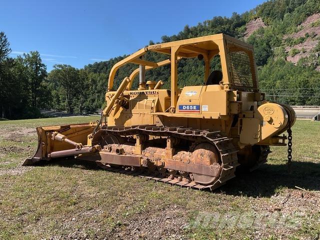 Komatsu D65E-6 履帶推土機
