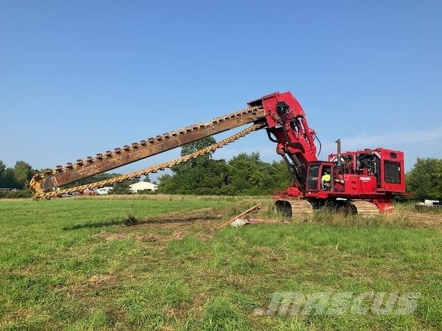 Komatsu PC750 掘溝機