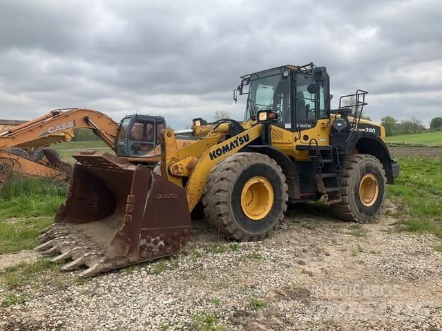 Komatsu WA380 輪胎式裝載機