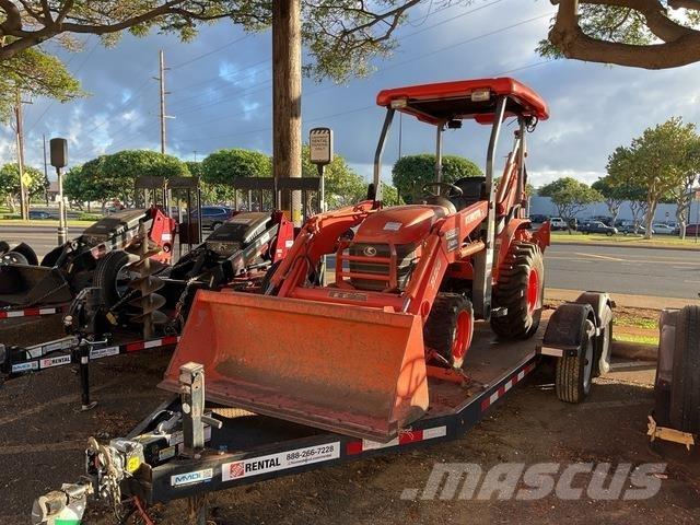 Kubota B26TLB 反鏟裝載機