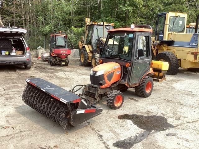Kubota BX2380 小型曳引機
