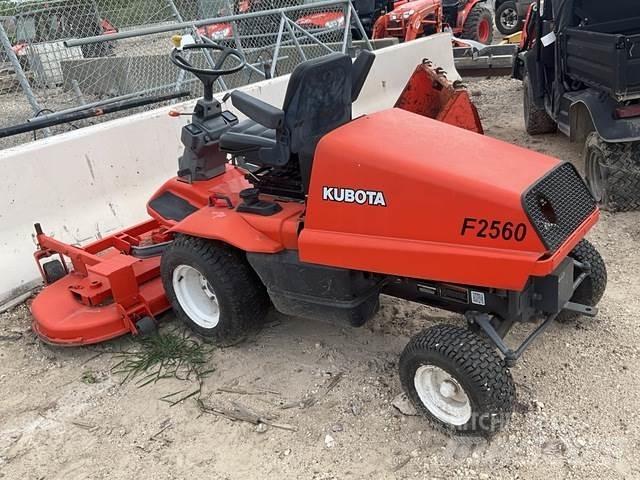 Kubota F2560E 其他