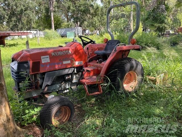 Kubota L2800 曳引機