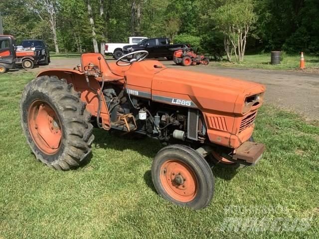 Kubota L285 曳引機