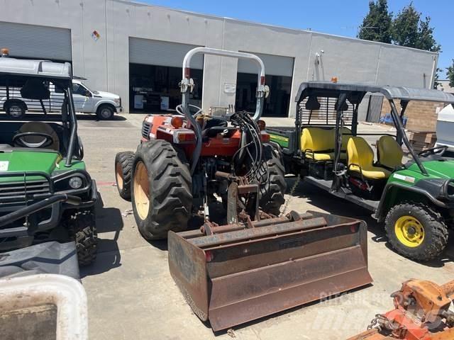 Kubota L3010D 小型曳引機