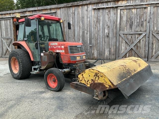 Kubota M4900 曳引機