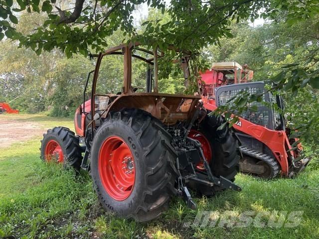 Kubota M5-111D 小型曳引機