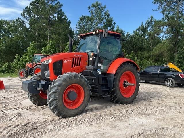 Kubota M7-132D 曳引機