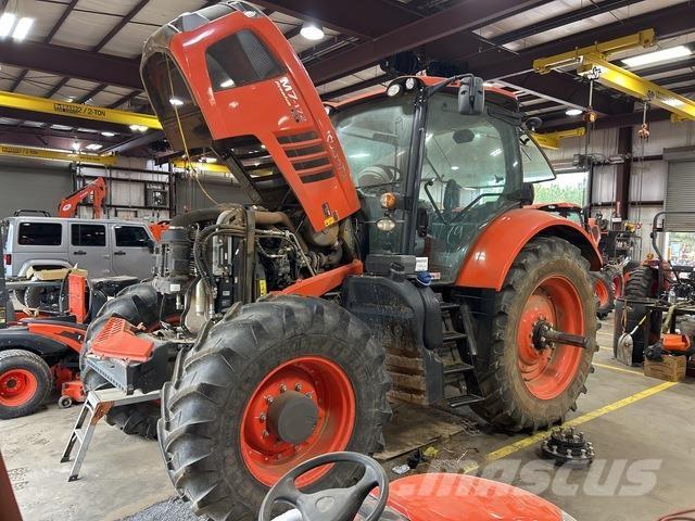 Kubota M7-172H 曳引機