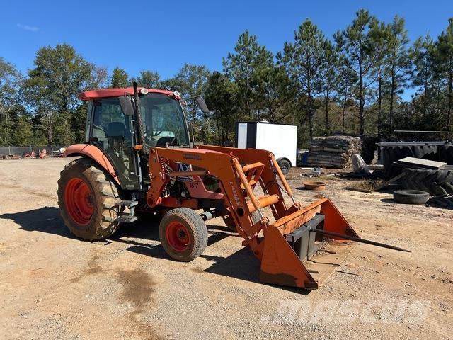 Kubota M7040F 曳引機