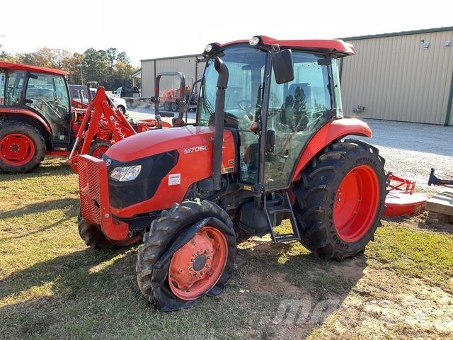 Kubota M7060D 小型曳引機