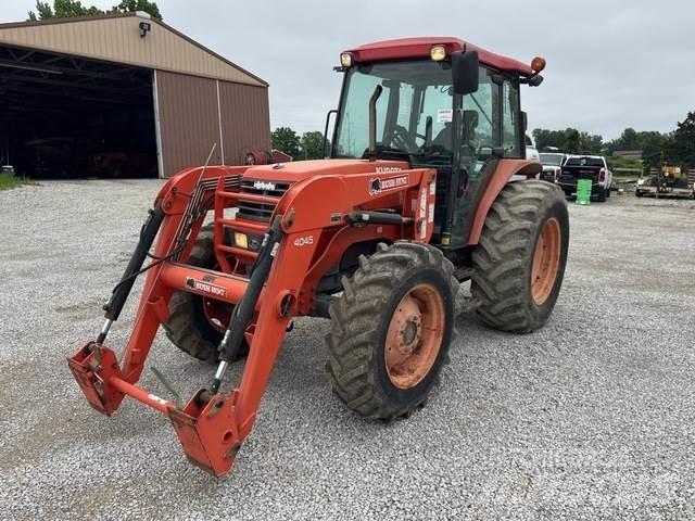 Kubota M9000 曳引機