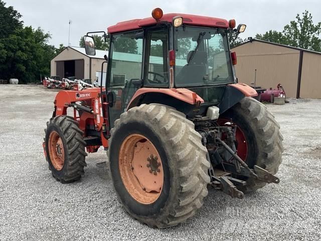 Kubota M9000 曳引機
